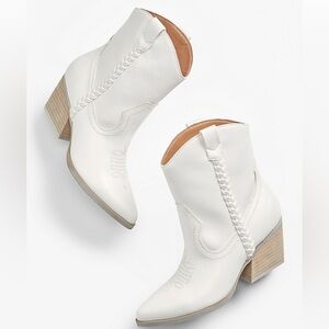 DV by Dolce Vita White Cowboy Boot Karyn Western Boot